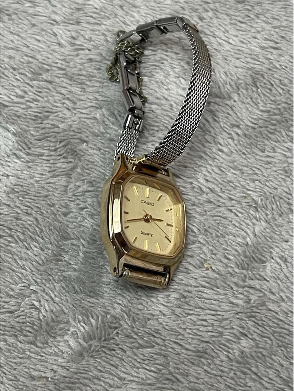 Casio Watch Women 22mm Gold Dial Gold Tone Octagon LQ-312G (Parts/repair ) - Picture 2 of 8